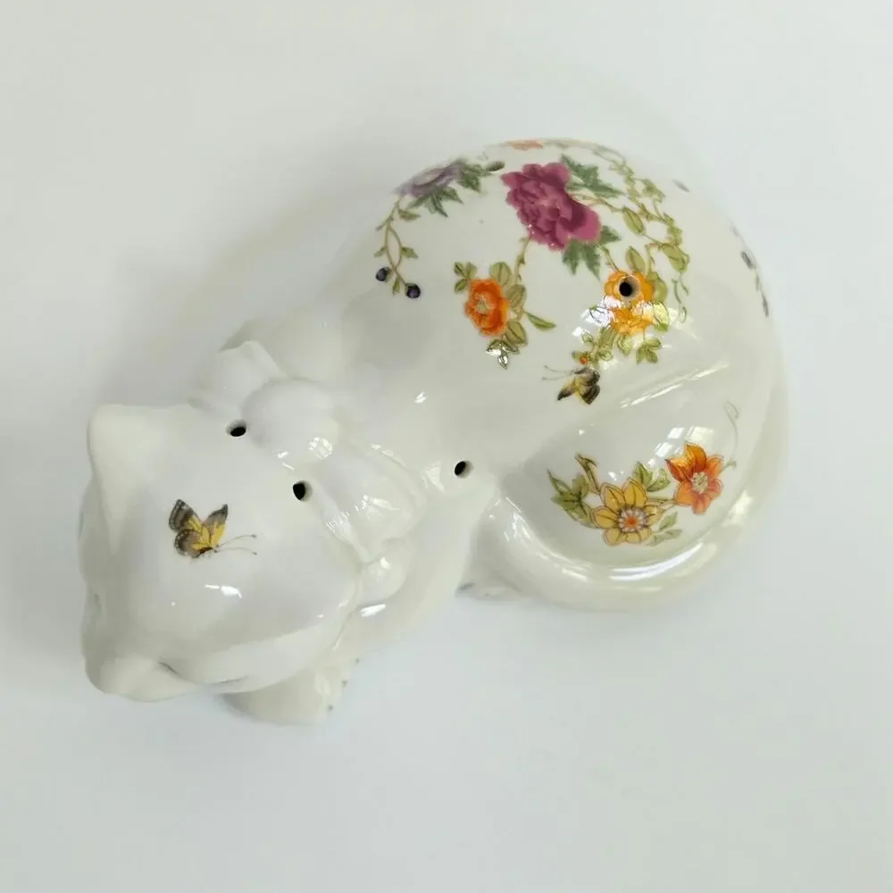 Vintage East Wind San Francisco Sleeping Cat Potpourri Floral Porcelain Figurine